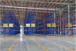 Armazenamento em rack de materiais